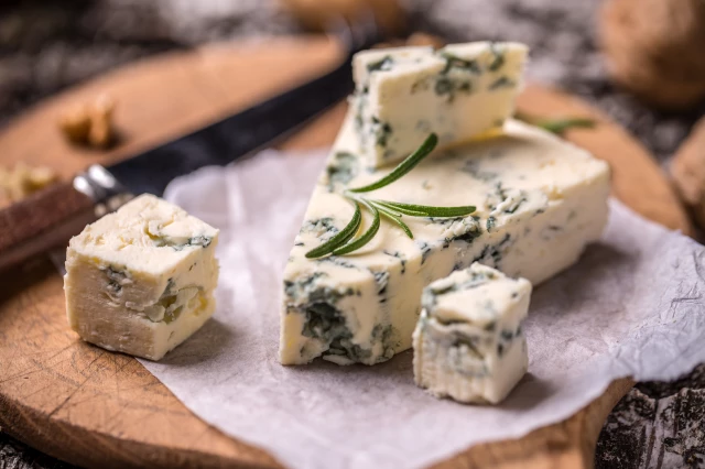 french roquefort cheese as a substitute for gorgonzola